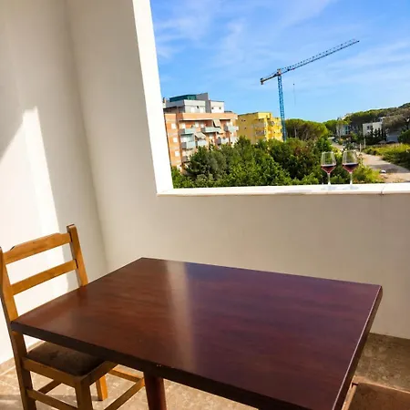 Apartamento Cozy Family Near The Golem (Tirana)